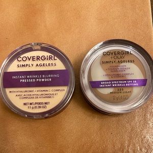 Brand New Lot Of 2 For The Price Of 1 Covergirl compact and simply ageless